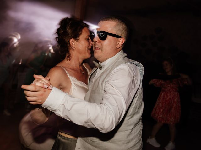 Le mariage de Loris et Sarah à Saint-Lubin-des-Joncherets, Eure-et-Loir 86