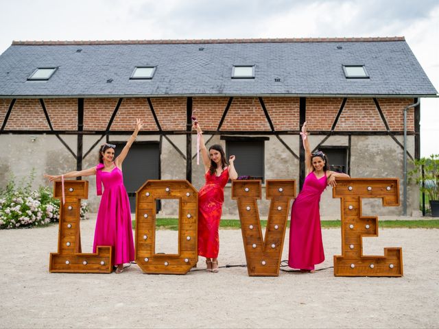 Le mariage de Julien Seghir  et Clémence Seghir  à Amboise, Indre-et-Loire 2