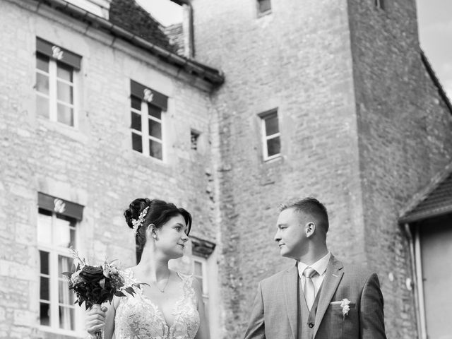 Le mariage de Florian et Lauriane à Saint-Lothain, Jura 15