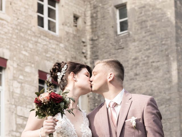 Le mariage de Florian et Lauriane à Saint-Lothain, Jura 16