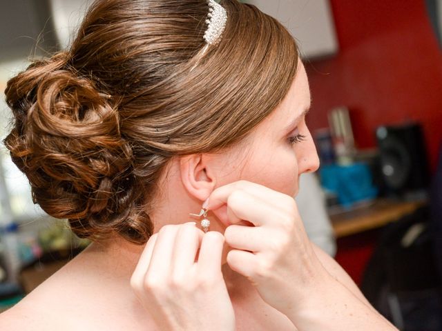 Le mariage de Yohann et Alison à Le Pian-Médoc, Gironde 2