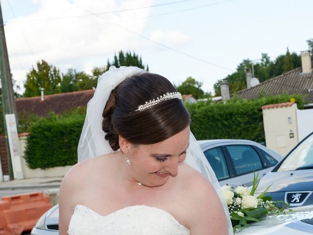 Le mariage de Yohann et Alison à Le Pian-Médoc, Gironde 6