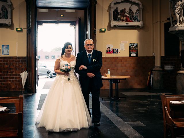 Le mariage de Lidia et Fred à Wingles, Pas-de-Calais 16