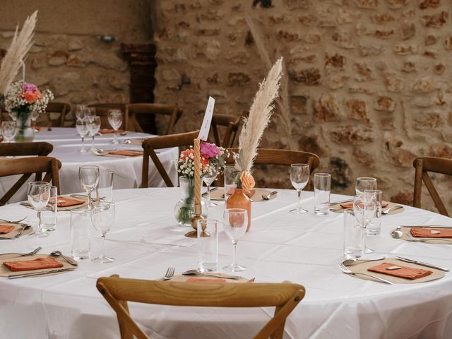 Le mariage de Aurélien et Arielle à Sault, Vaucluse 2