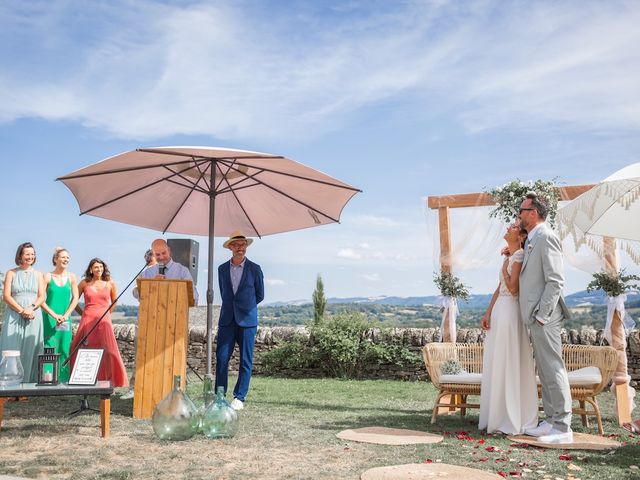 Le mariage de Arnaud et Mandy à Bozouls, Aveyron 4