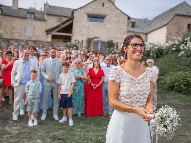 Le mariage de Arnaud et Mandy à Bozouls, Aveyron 8