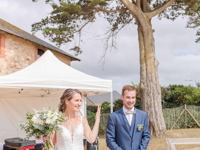 Le mariage de Adrien et Amandine à Les Sables-d&apos;Olonne, Vendée 77