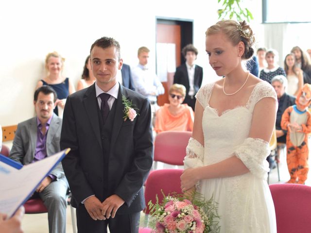 Le mariage de Arthur et Laura à Fontaine-au-Bois, Nord 10