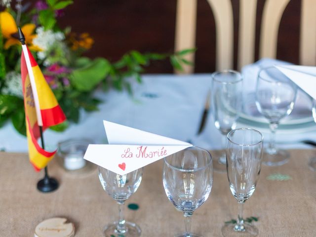 Le mariage de Jordan et Marie à Saint-Dier-d&apos;Auvergne, Puy-de-Dôme 3