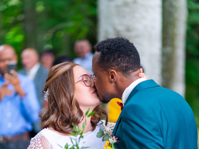 Le mariage de Jordan et Marie à Saint-Dier-d&apos;Auvergne, Puy-de-Dôme 17