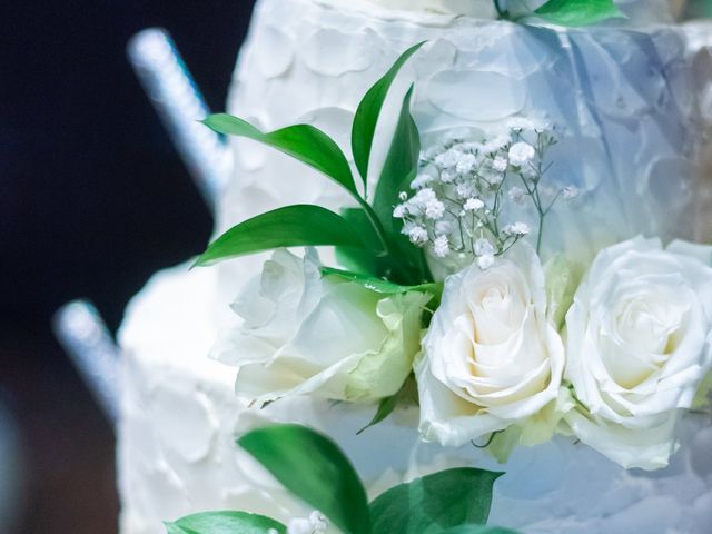 Le mariage de Jordan et Marie à Saint-Dier-d&apos;Auvergne, Puy-de-Dôme 37