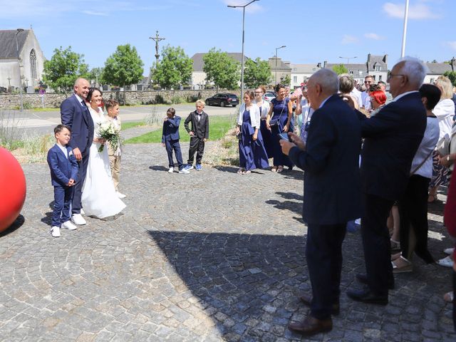 Le mariage de Mathieu et Laëtitia à Plounéventer, Finistère 10