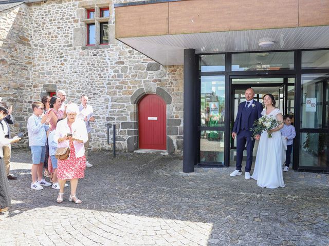 Le mariage de Mathieu et Laëtitia à Plounéventer, Finistère 21