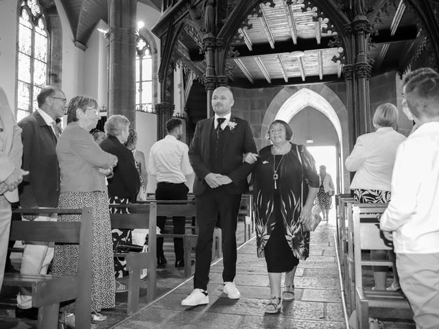 Le mariage de Mathieu et Laëtitia à Plounéventer, Finistère 22
