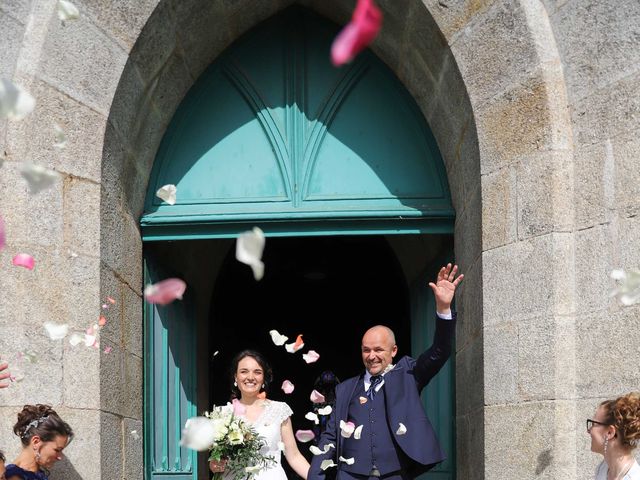 Le mariage de Mathieu et Laëtitia à Plounéventer, Finistère 2
