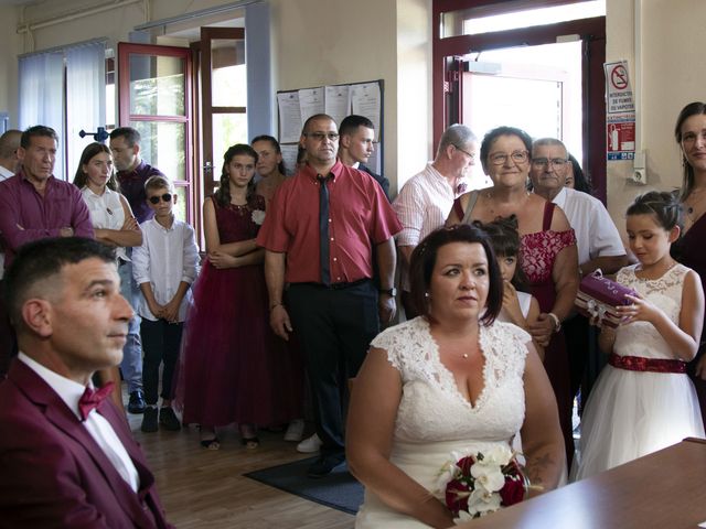 Le mariage de Jean-Chris et Amandine à Marvejols, Lozère 8
