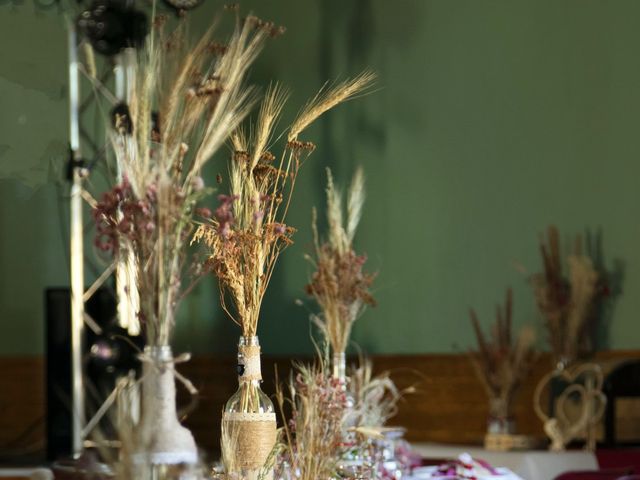 Le mariage de Jean-Chris et Amandine à Marvejols, Lozère 24