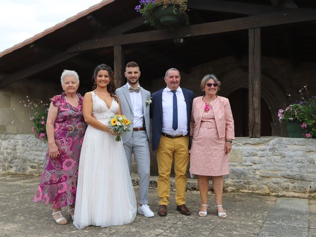 Le mariage de Rémy et Mélodie à Lusignan, Vienne 16