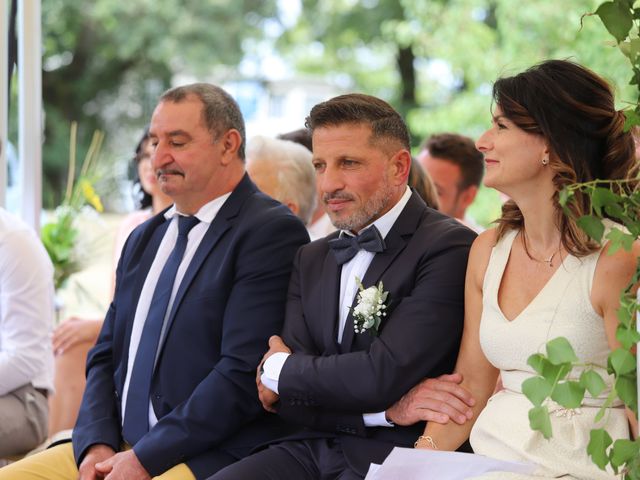 Le mariage de Rémy et Mélodie à Lusignan, Vienne 25