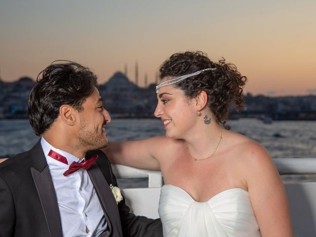 Le mariage de Mohand et Eliza à Paris, Paris 16