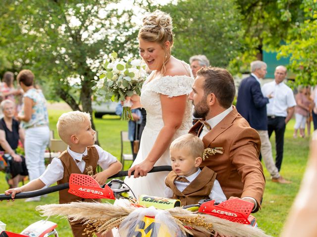 Le mariage de Paul et Melanie à Champigneulle, Ardennes 42