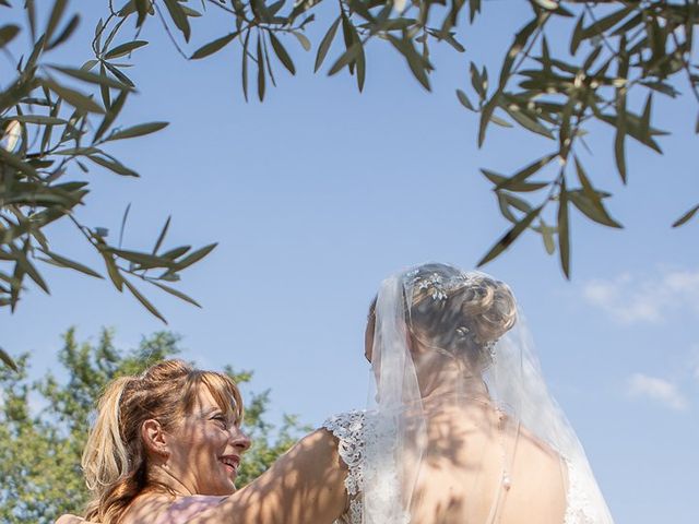 Le mariage de Alexandra et Jean Claude à Peyrefitte-du-Razès, Aude 12