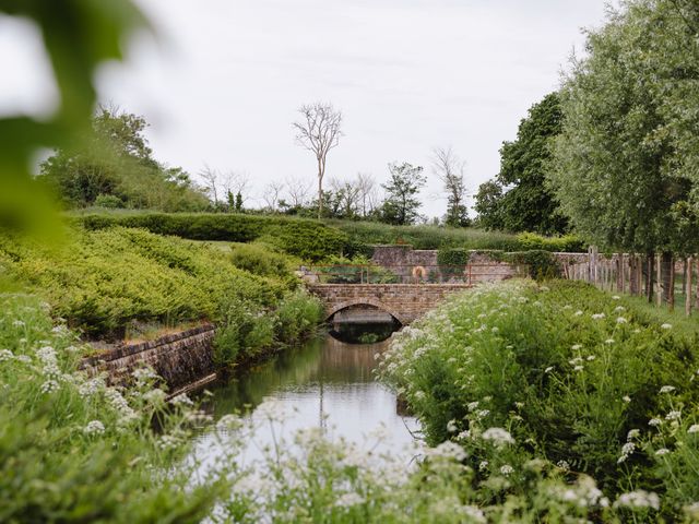 Le mariage de Louis et Célénie à Ravenoville, Manche 8