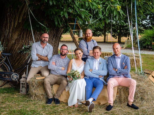 Le mariage de Pierre-Emmanuel et Sonia à Laval, Mayenne 83