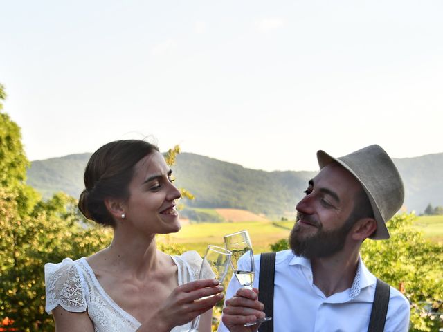 Le mariage de Florent et Laura à Lantignié, Rhône 1