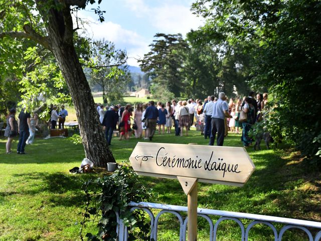 Le mariage de Florent et Laura à Lantignié, Rhône 10