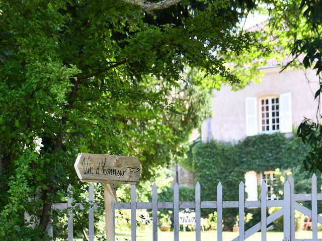 Le mariage de Florent et Laura à Lantignié, Rhône 13