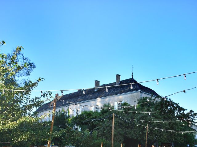 Le mariage de Florent et Laura à Lantignié, Rhône 16