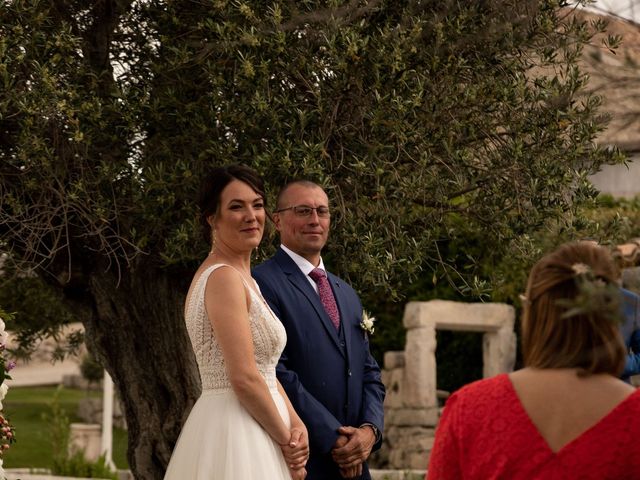 Le mariage de Alexandre et Céline à Grignan, Drôme 46