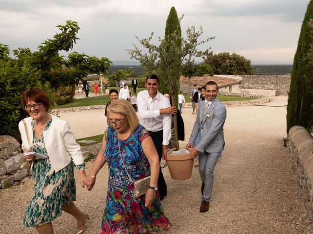 Le mariage de Alexandre et Céline à Grignan, Drôme 58