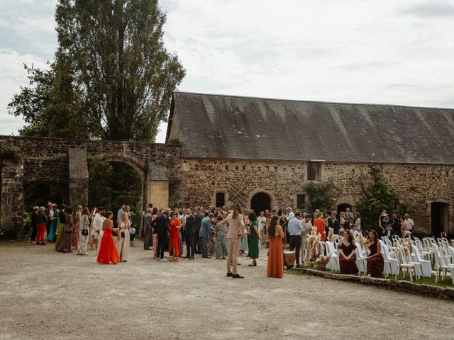 Le mariage de Léo et Louisa à Crosville-sur-Douve, Manche 51