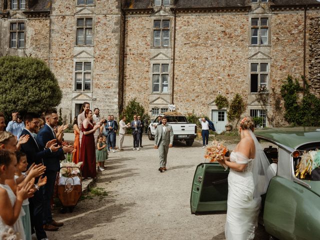 Le mariage de Léo et Louisa à Crosville-sur-Douve, Manche 55