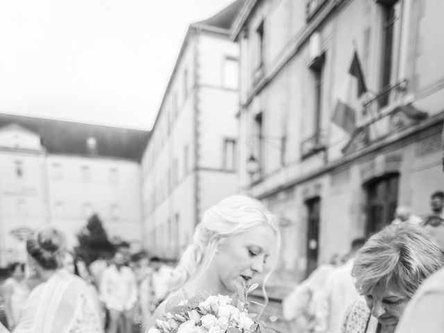 Le mariage de Damien et Daisy à Montbeugny, Allier 10