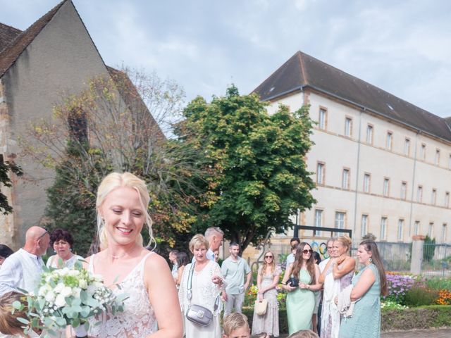 Le mariage de Damien et Daisy à Montbeugny, Allier 12