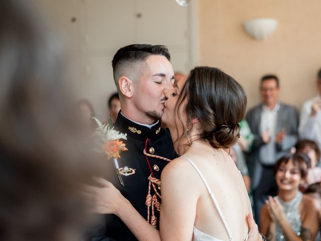 Le mariage de Matthias et Parrine à Ouézy, Calvados 21