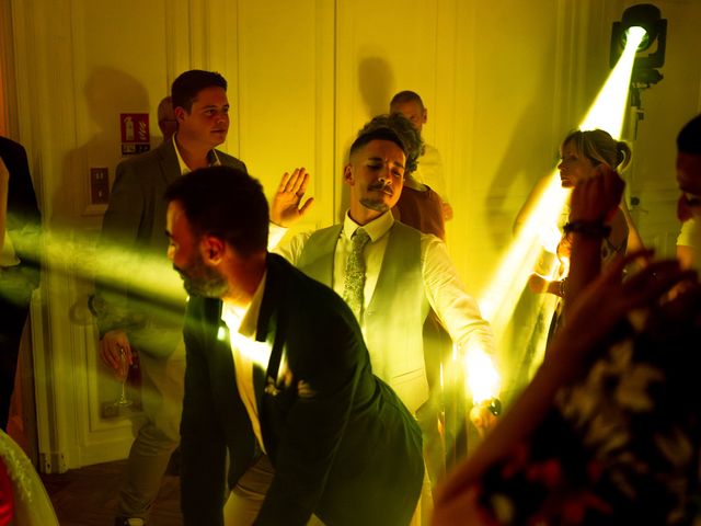 Le mariage de Matthias et Parrine à Ouézy, Calvados 307