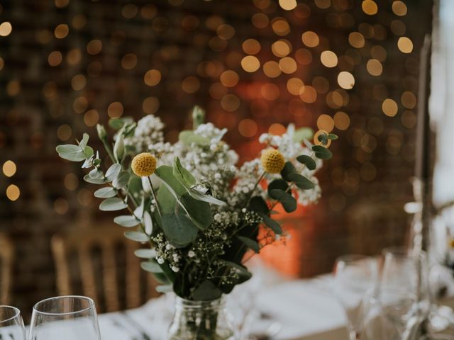 Le mariage de David et Justine à Roncq, Nord 12