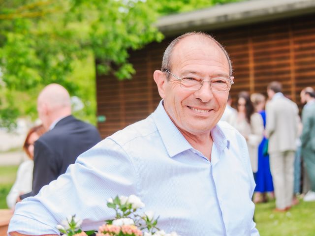 Le mariage de Charlotte et Alexandre à Taponnat-Fleurignac, Charente 10