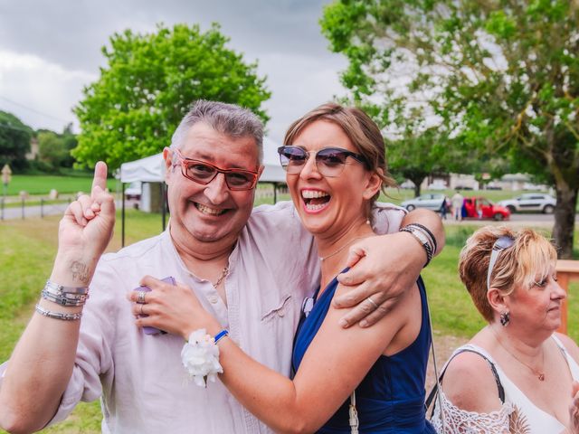 Le mariage de Charlotte et Alexandre à Taponnat-Fleurignac, Charente 22