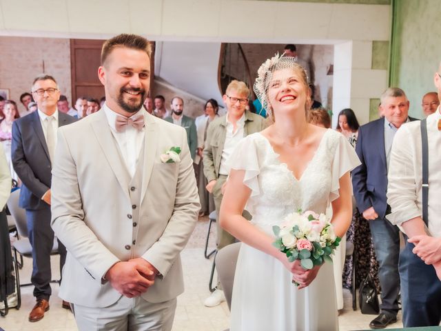 Le mariage de Charlotte et Alexandre à Taponnat-Fleurignac, Charente 64