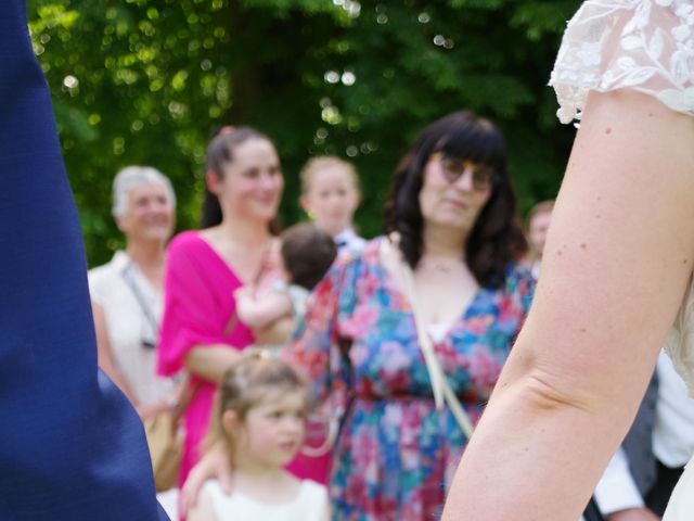 Le mariage de Florian et Axelle à Vandrimare, Eure 14
