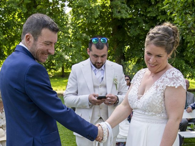 Le mariage de Florian et Axelle à Vandrimare, Eure 15
