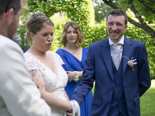 Le mariage de Florian et Axelle à Vandrimare, Eure 16