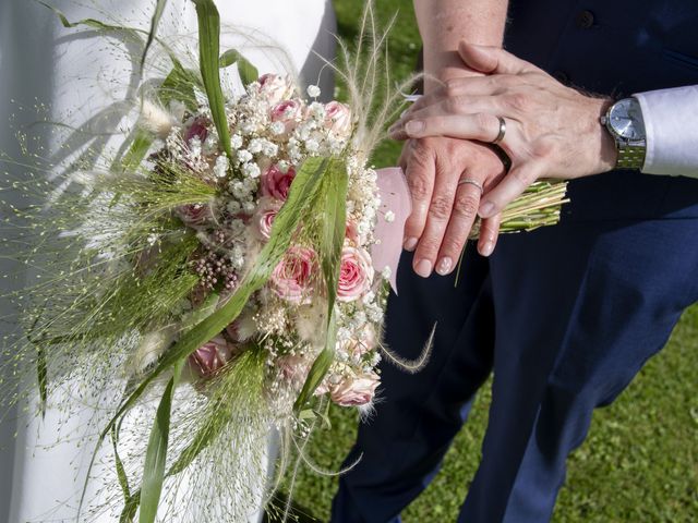 Le mariage de Florian et Axelle à Vandrimare, Eure 21