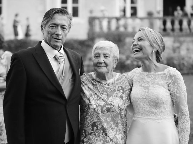 Le mariage de Serge et Rossy à Benest, Charente 35