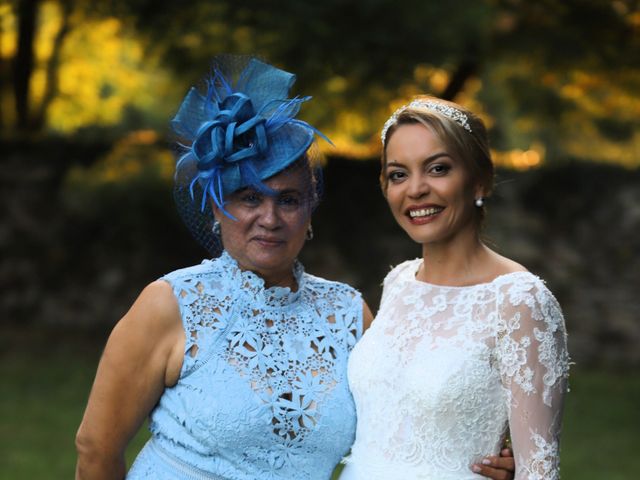 Le mariage de Serge et Rossy à Benest, Charente 37